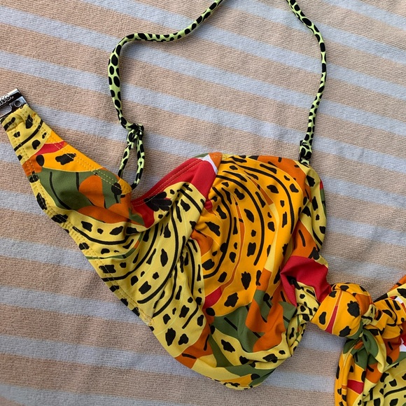 It’s Now Cool The Knot Bandeau Top - Picture 7 of 14